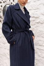 Manteau ceinturé bleu marine en laine