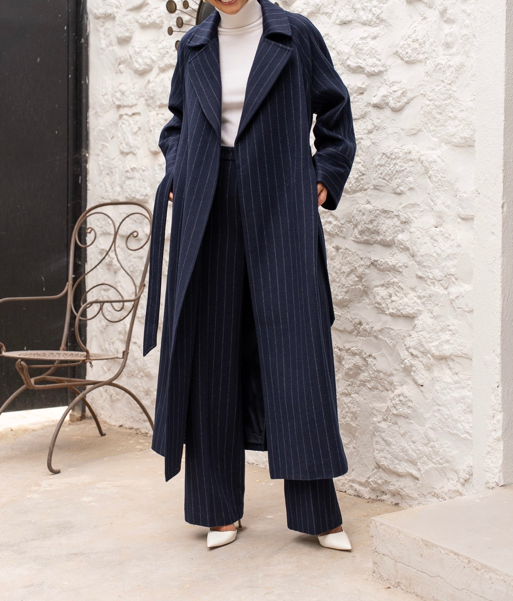 Manteau ceinturé bleu marine en laine