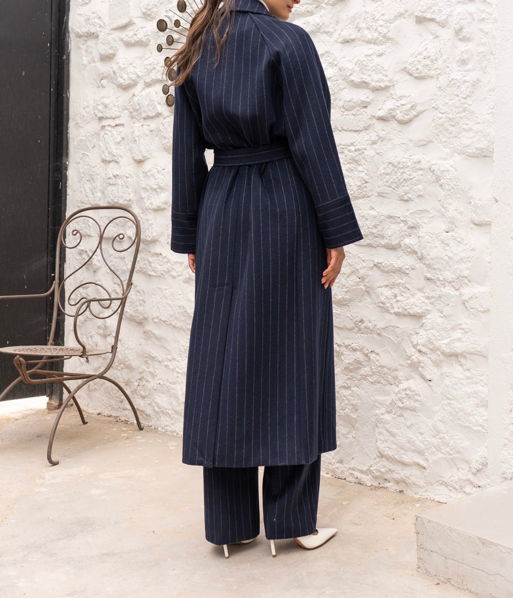 Manteau ceinturé bleu marine en laine