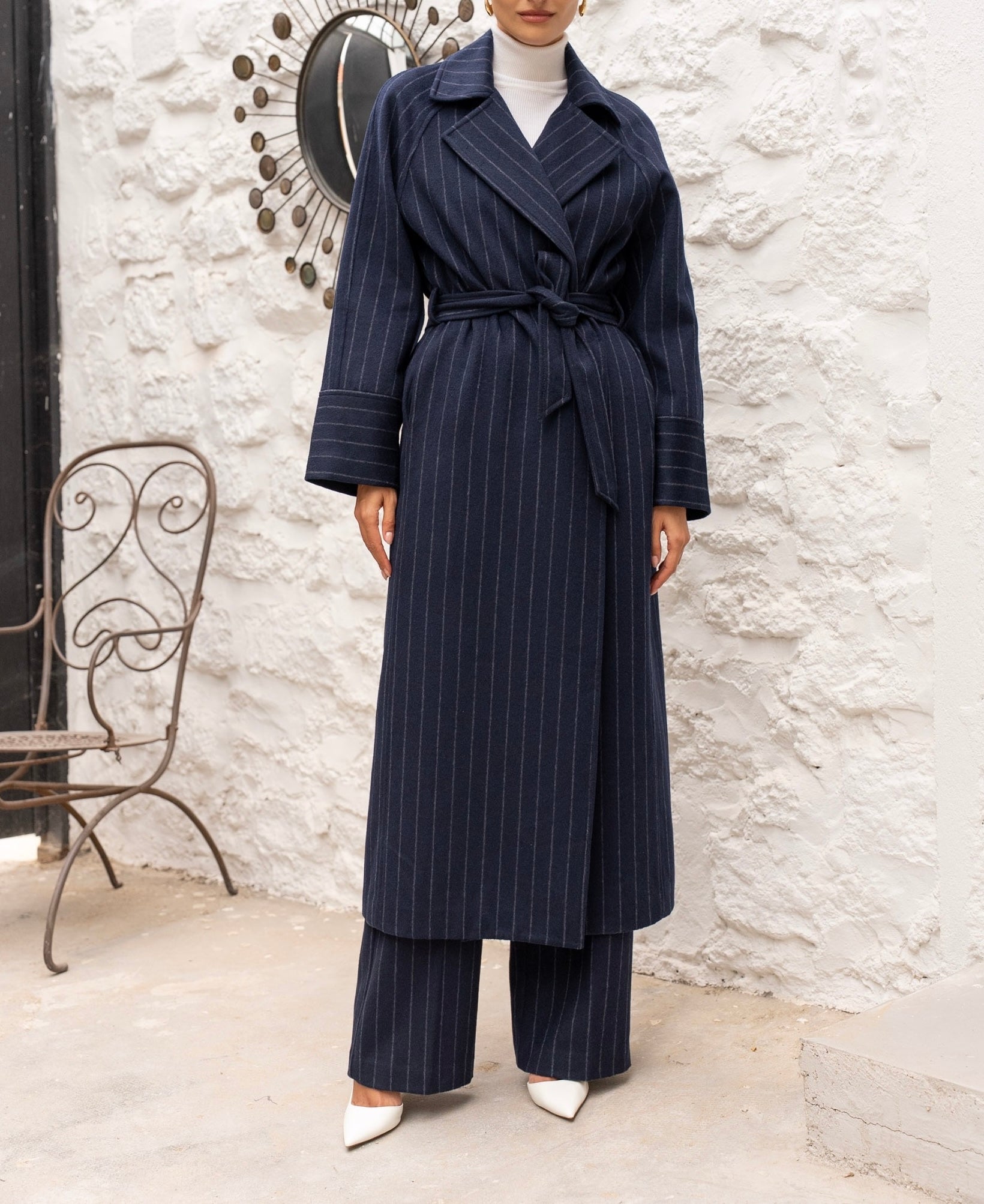Manteau ceinturé bleu marine en laine