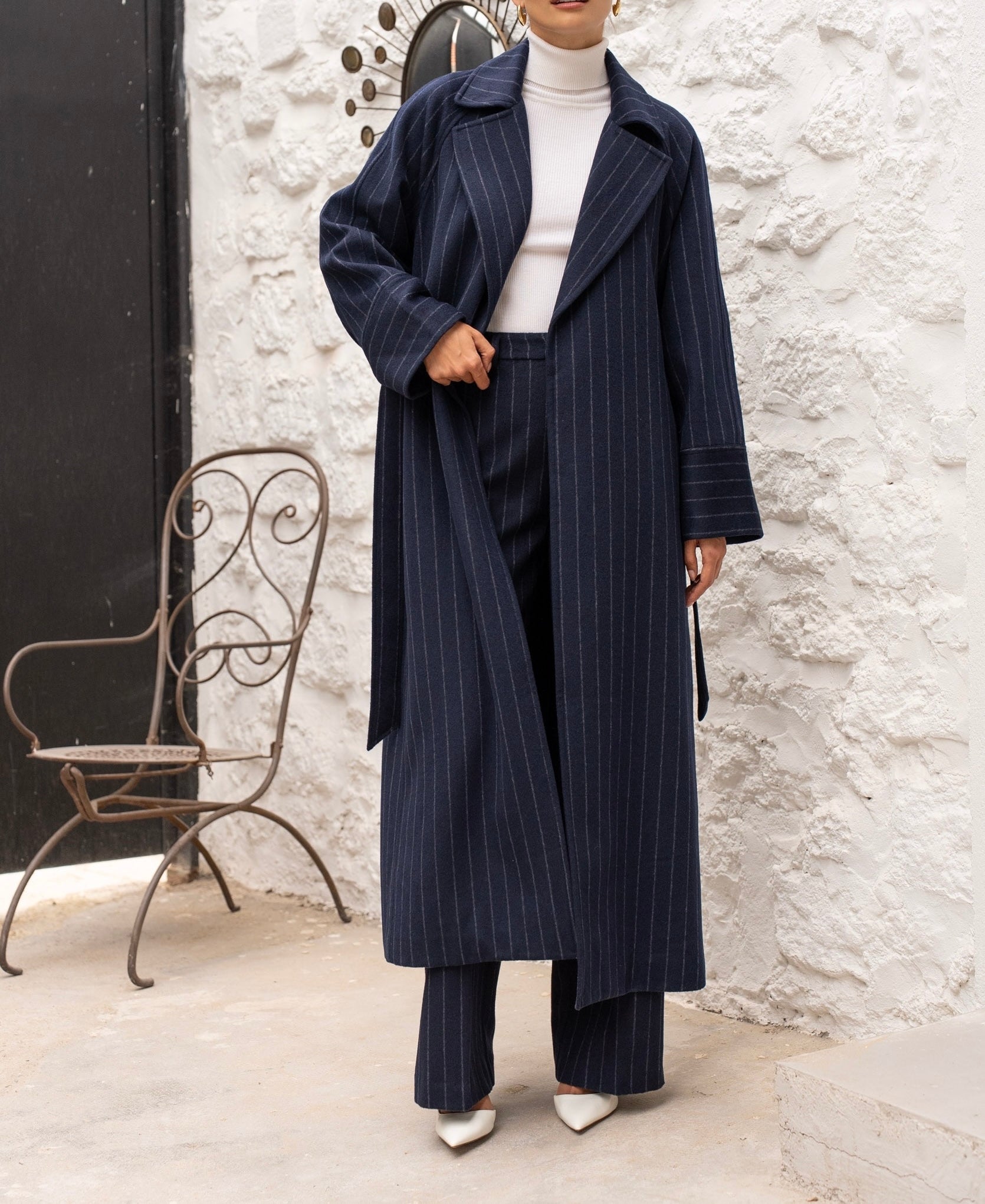 Manteau ceinturé bleu marine en laine